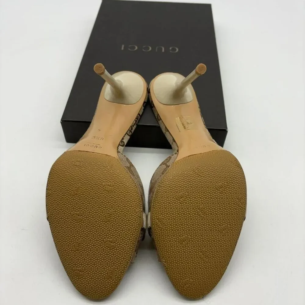 Gucci Peep Toe Pumps in Brown
